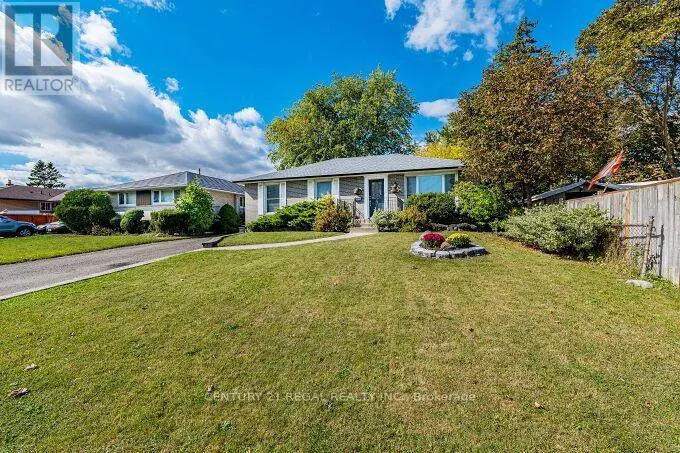 2 ALDERBURY CRESCENT