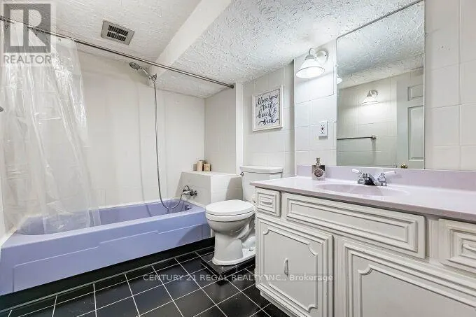 2 ALDERBURY CRESCENT