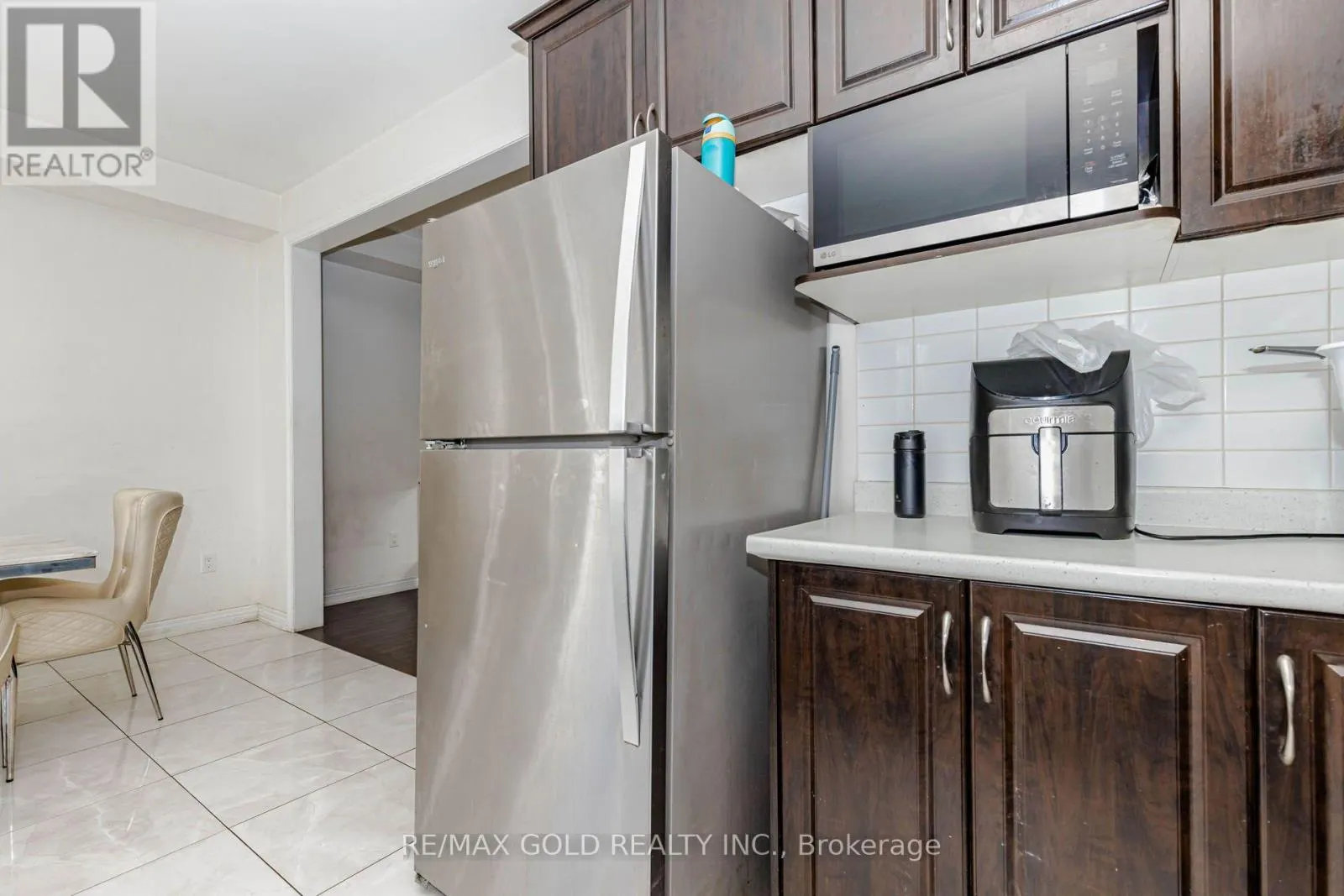 84 PALLESCHI DRIVE