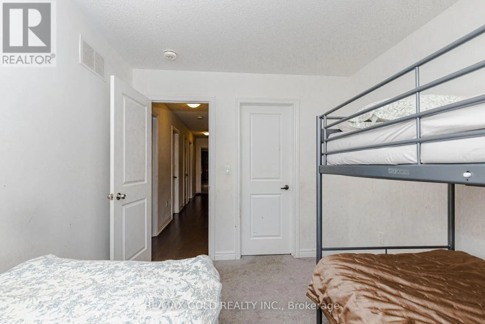 84 PALLESCHI DRIVE