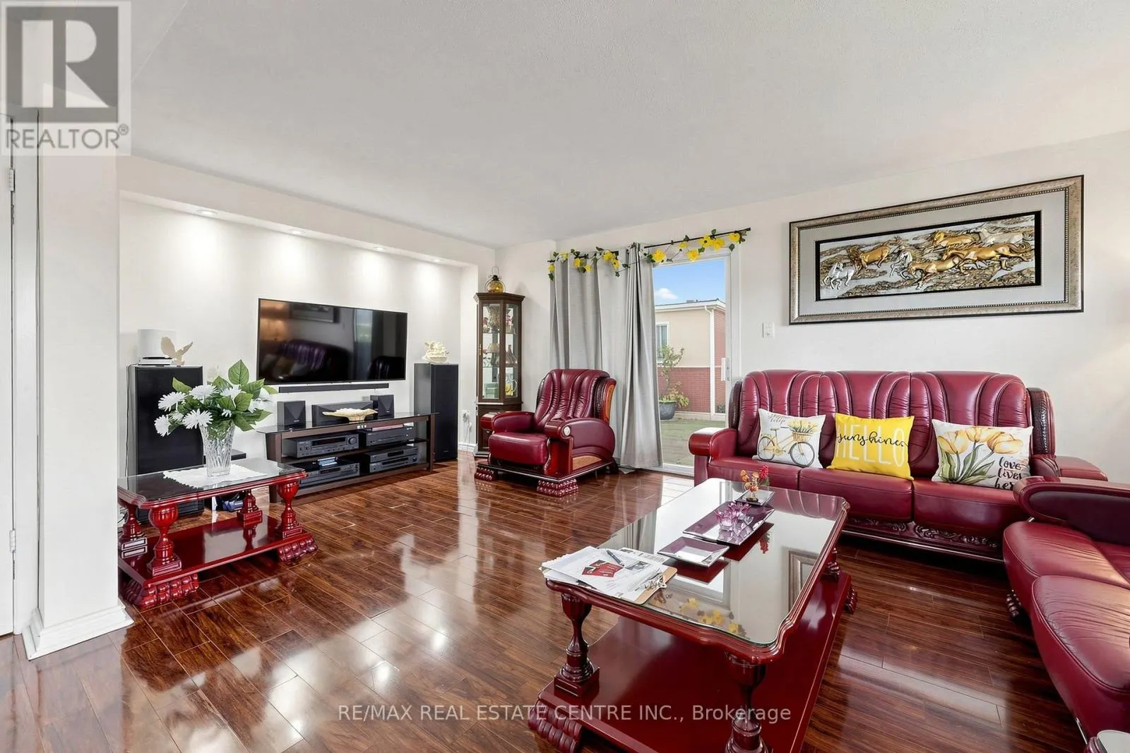 1 HAWKINS COURT