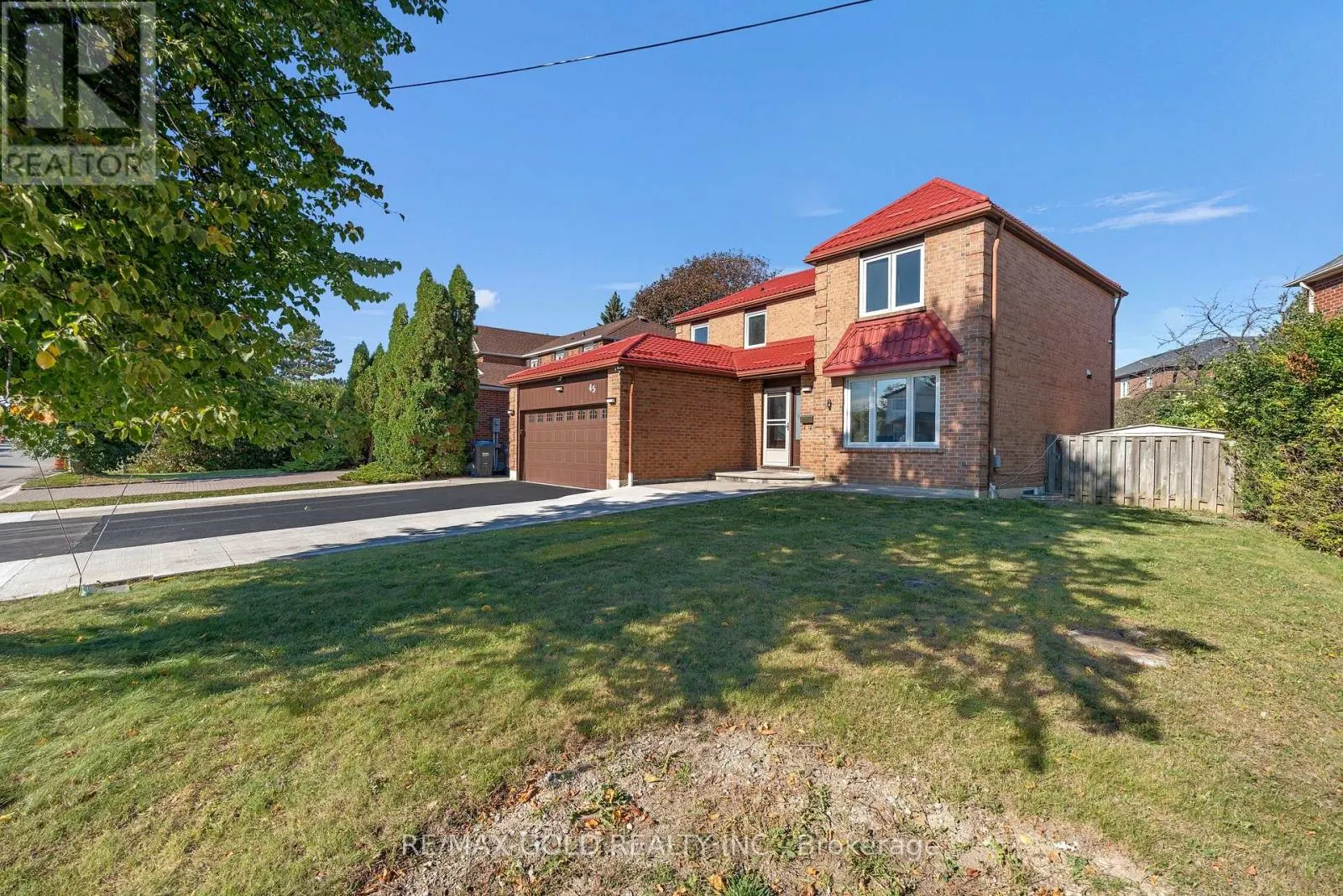 45 PARKSIDE DRIVE