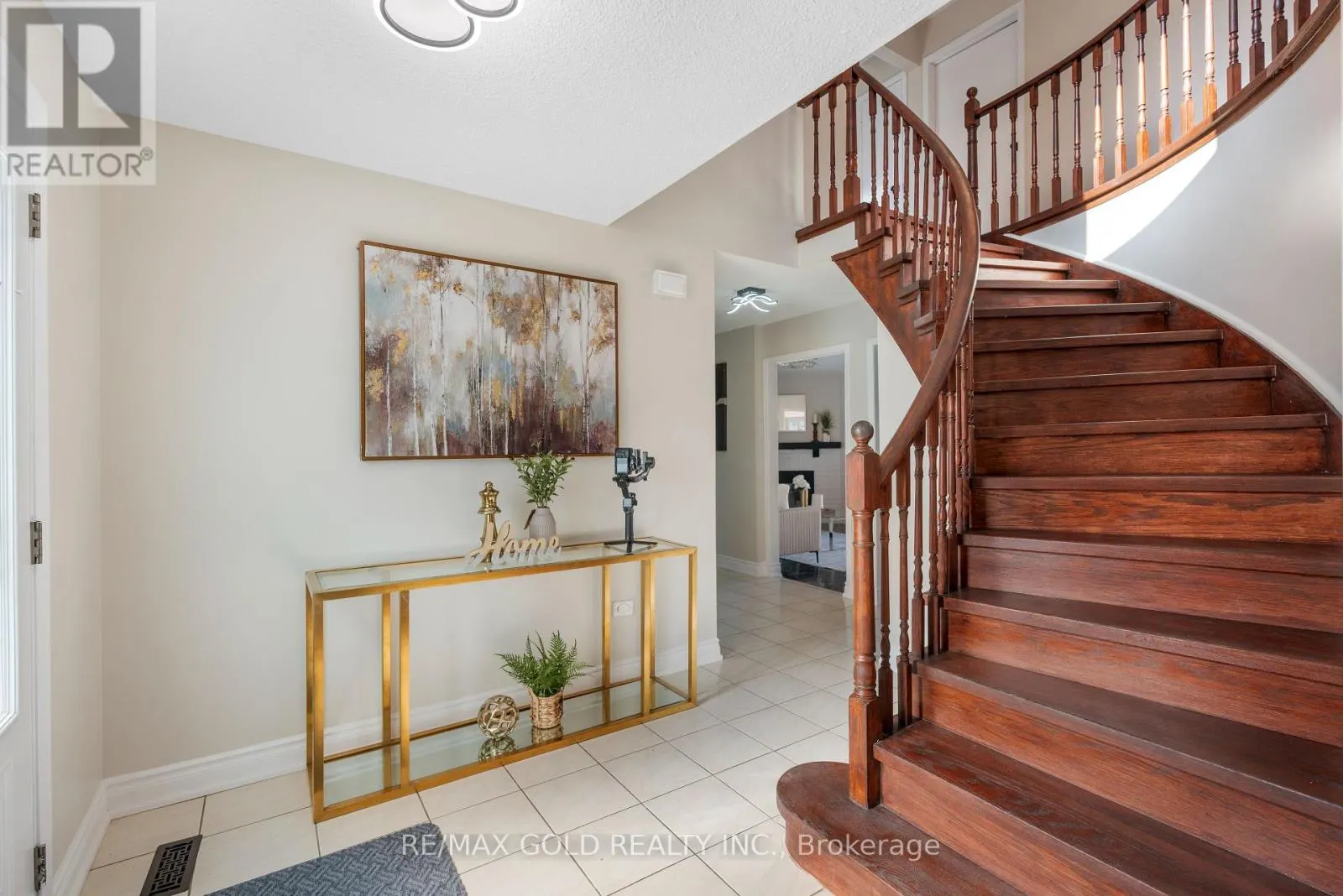 45 PARKSIDE DRIVE