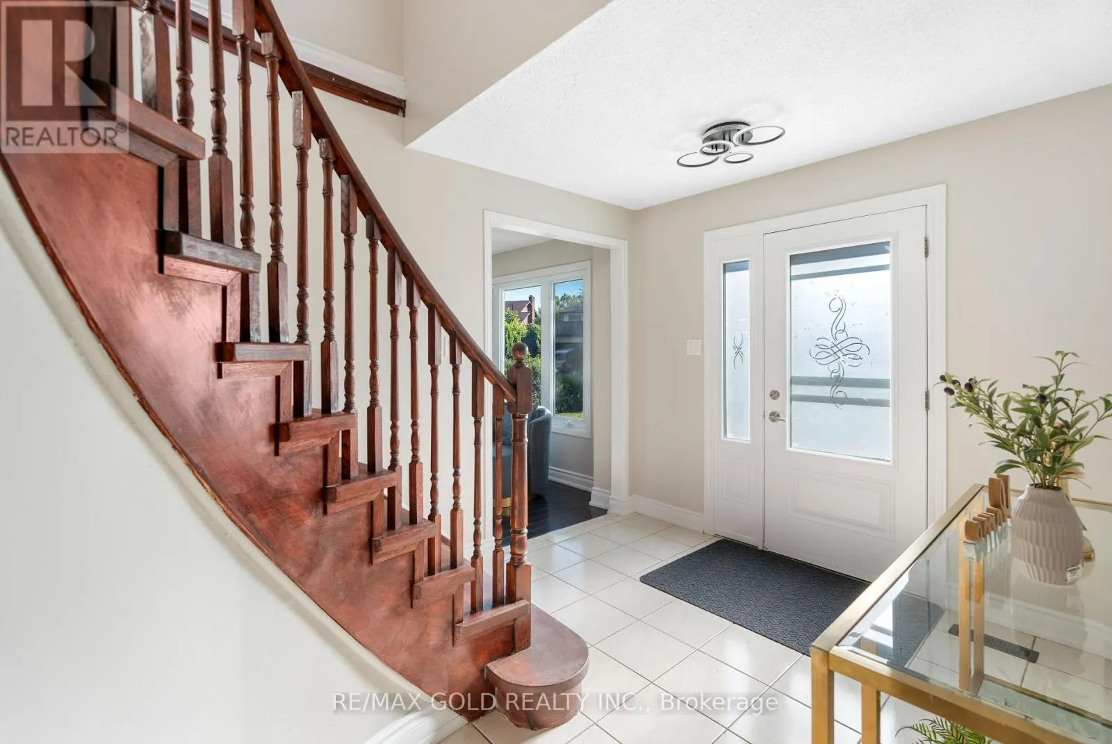 45 PARKSIDE DRIVE