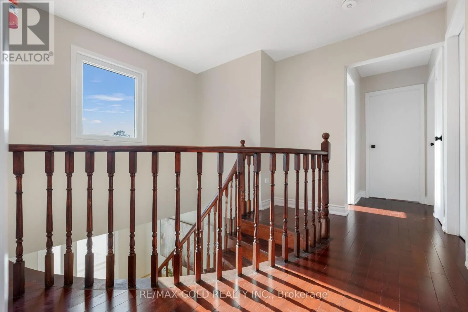 45 PARKSIDE DRIVE