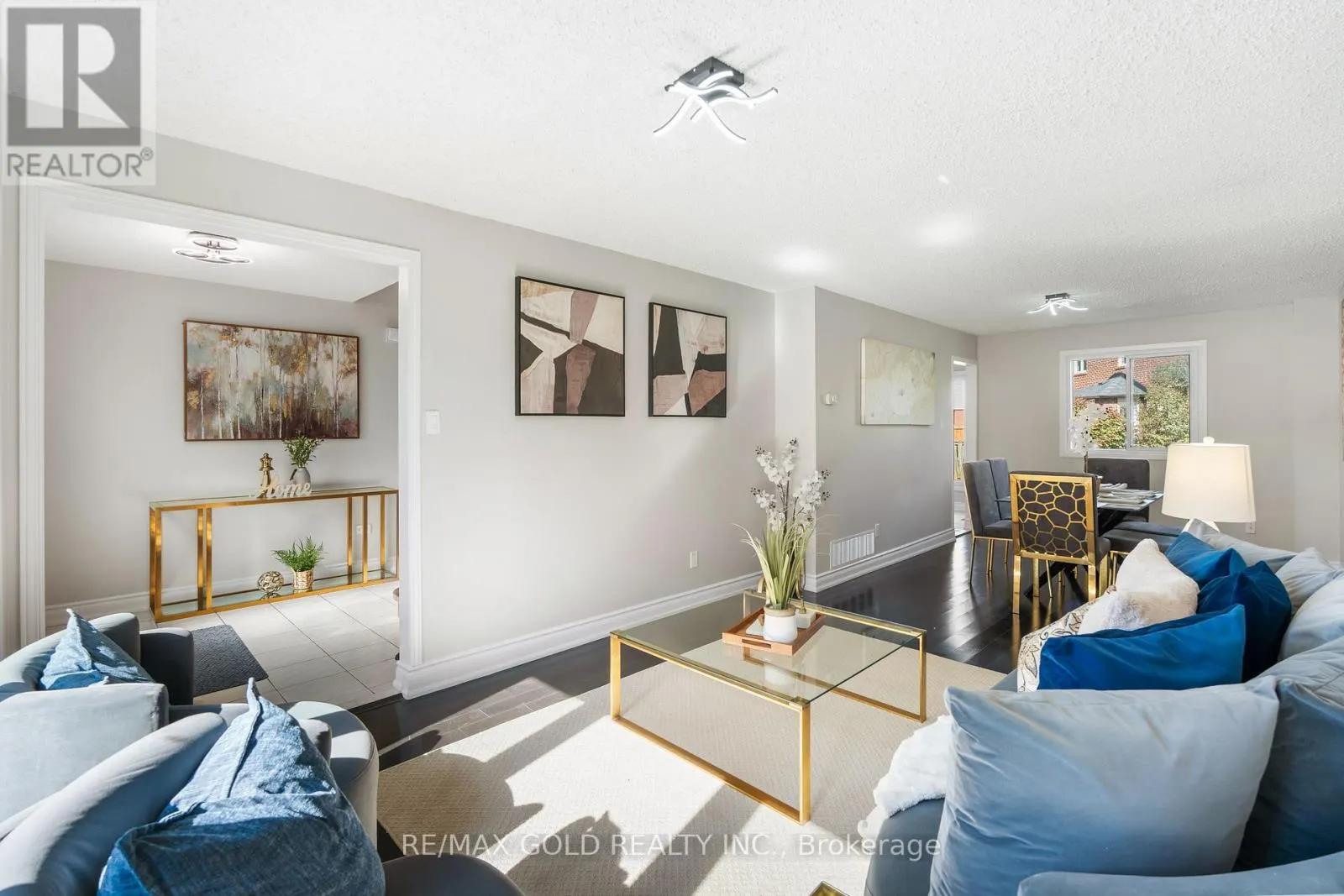45 PARKSIDE DRIVE