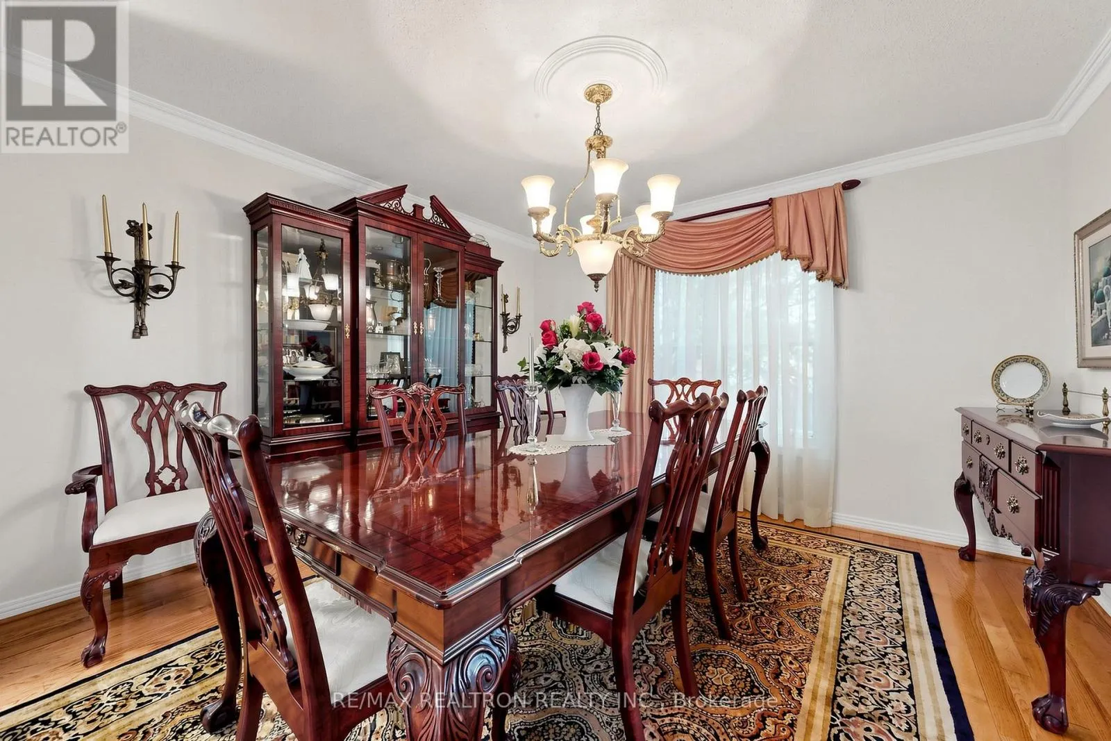 2 MANOR PLACE