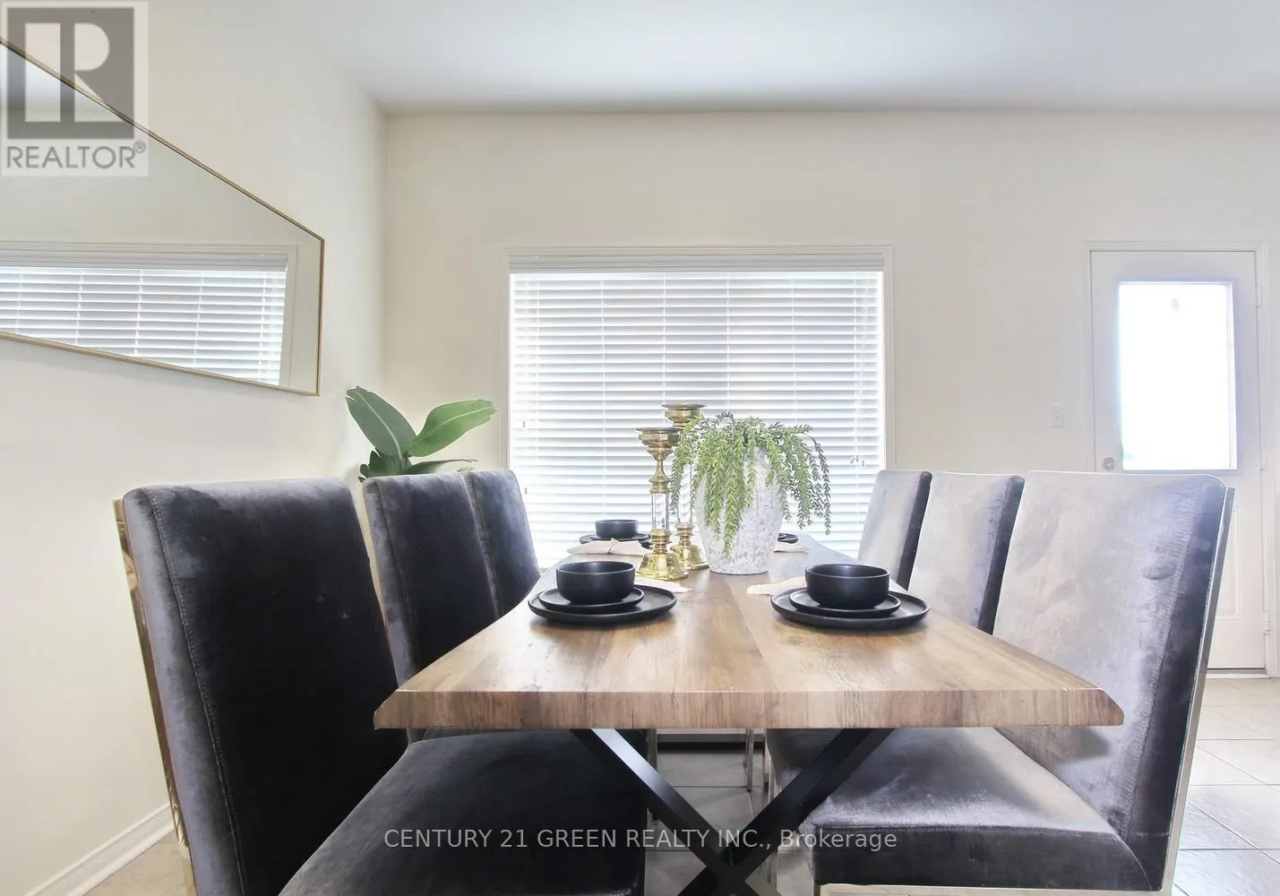 40 COOKVIEW DRIVE