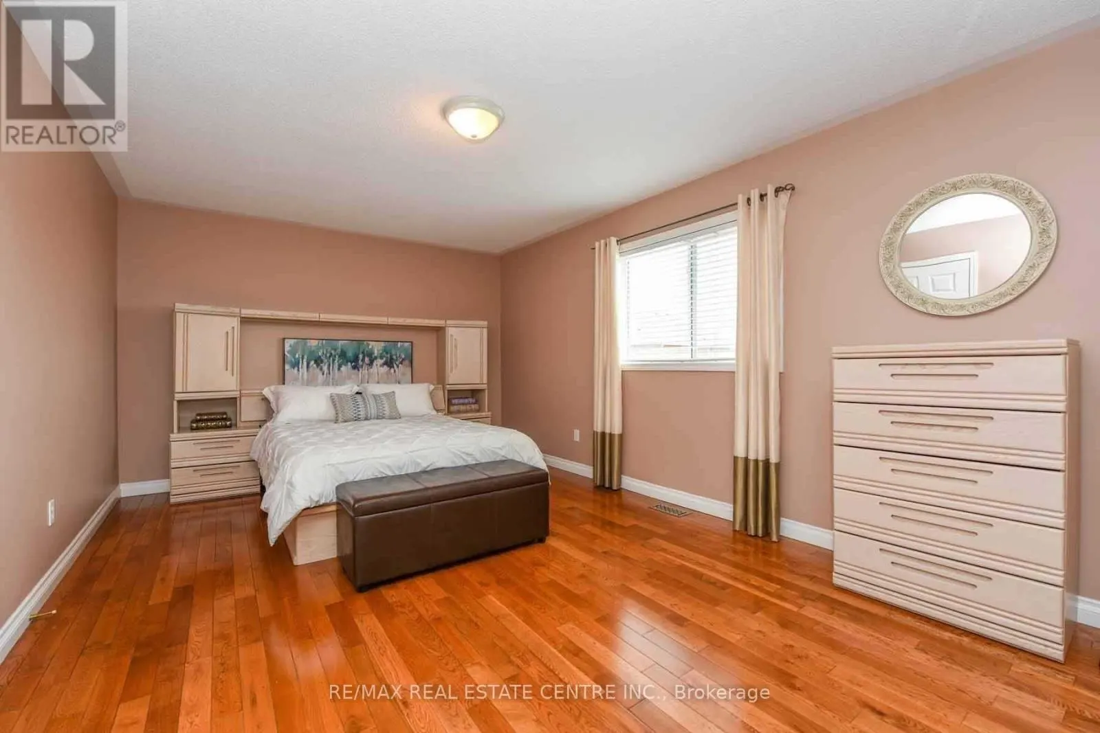 764 AVOCADO CRESCENT