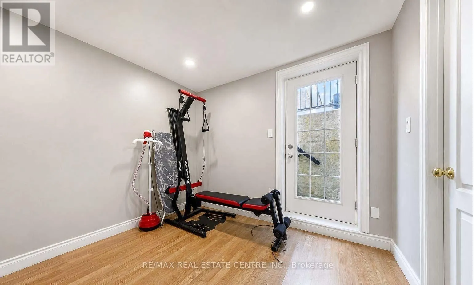764 AVOCADO CRESCENT