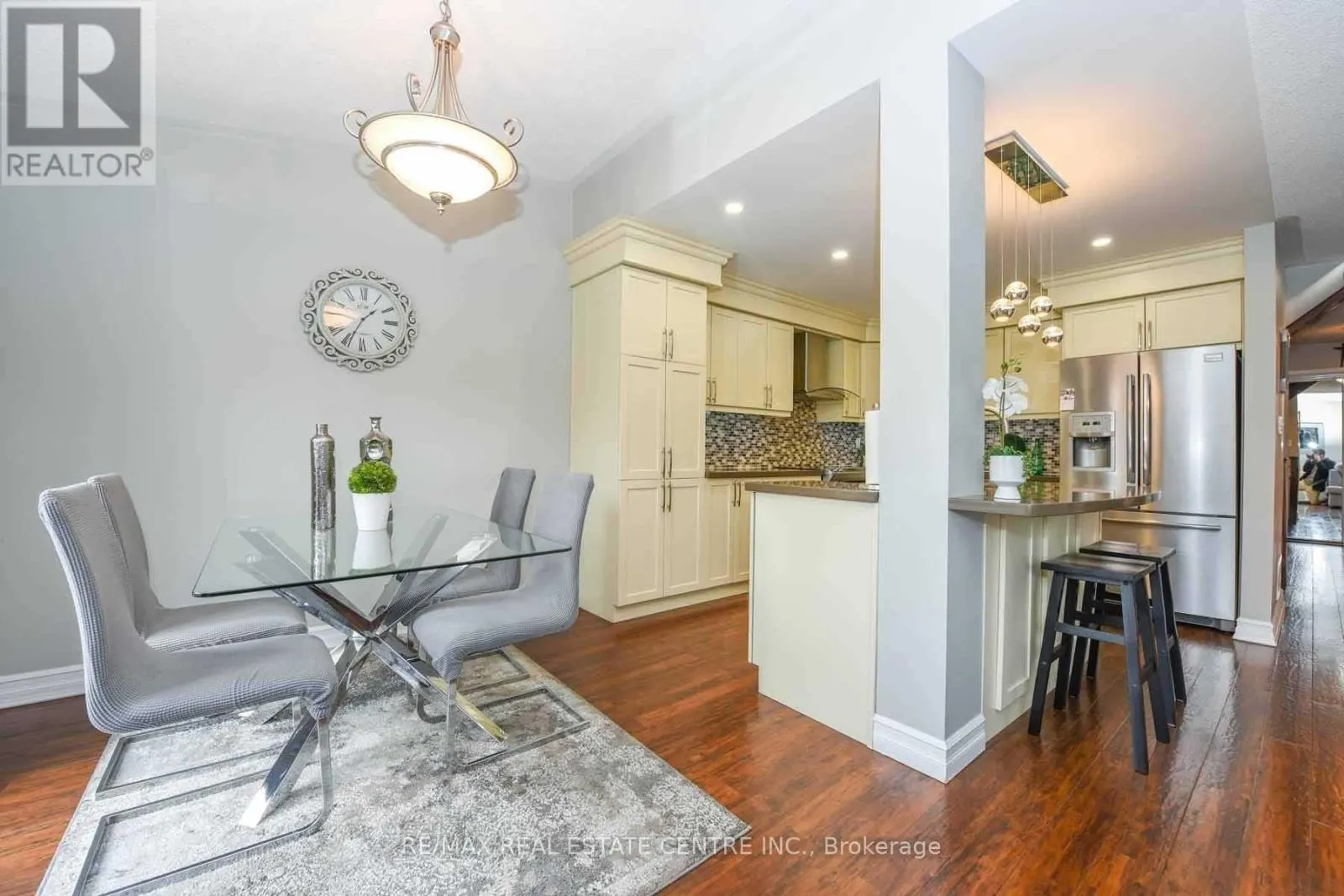 764 AVOCADO CRESCENT
