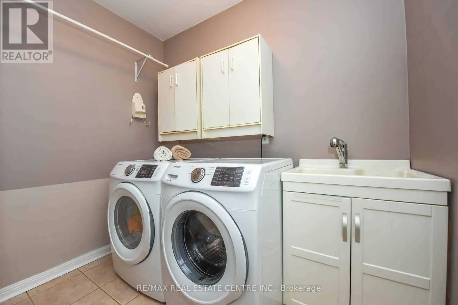 764 AVOCADO CRESCENT