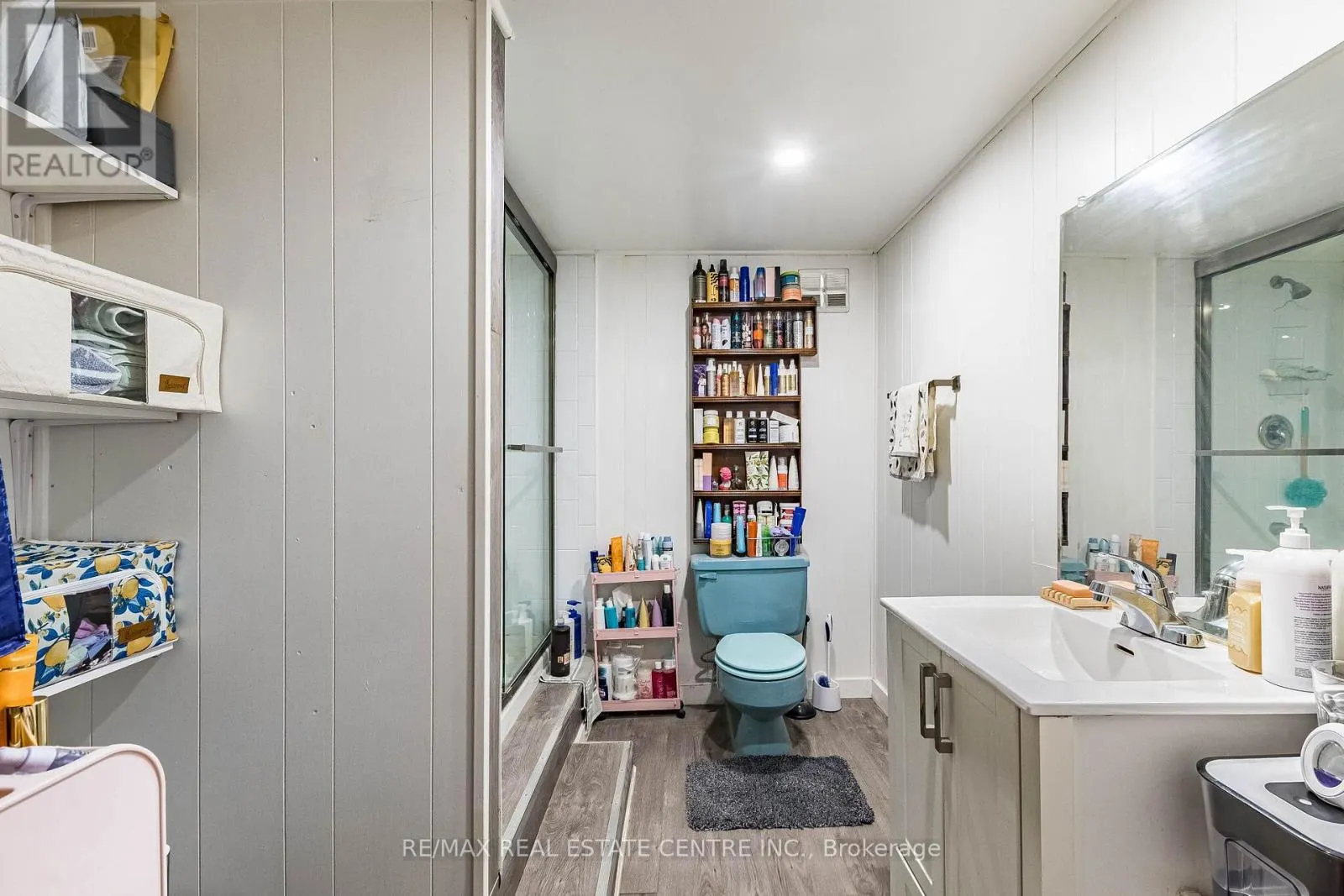 6939 JUSTINE DRIVE