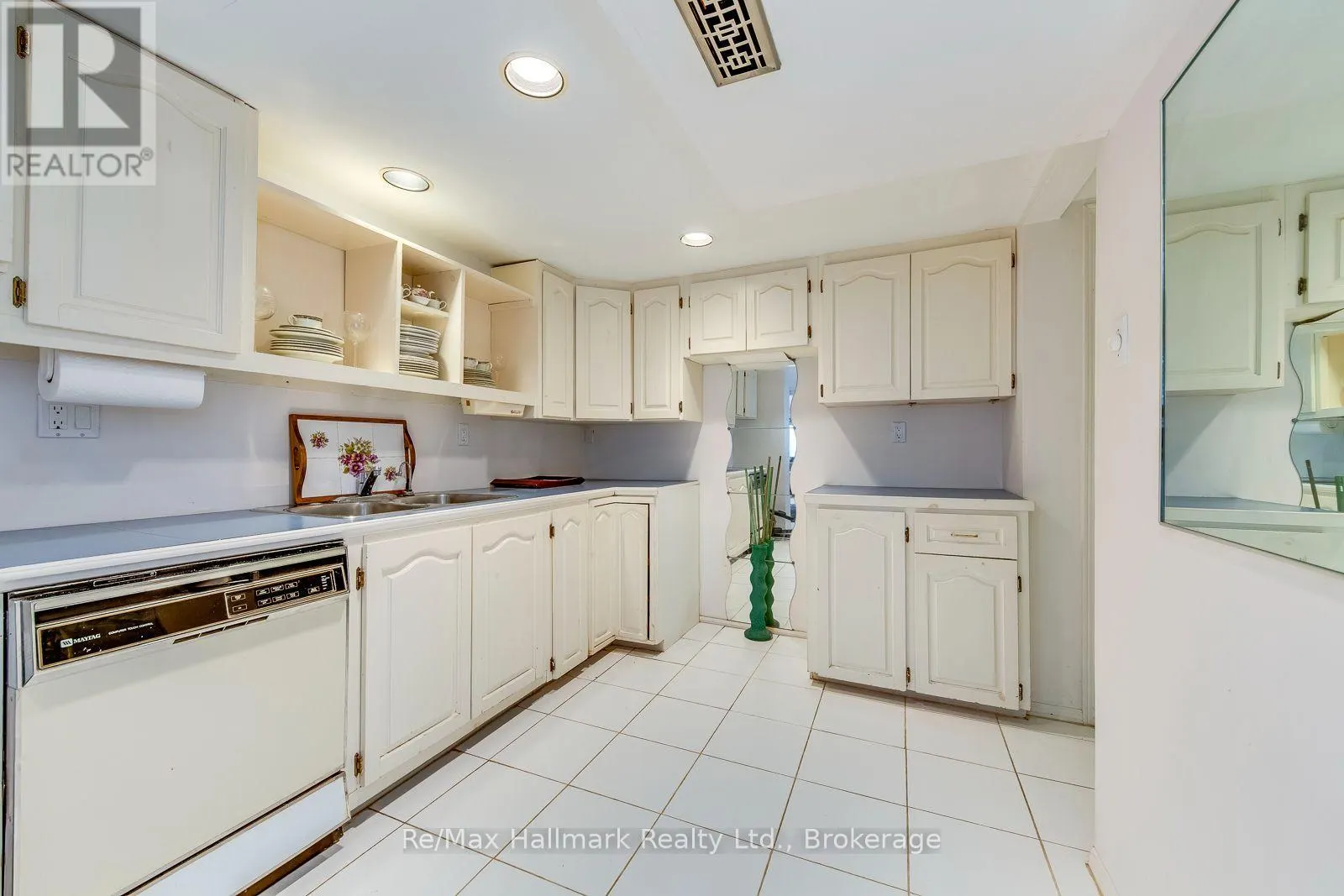 1510 CONSTANCE DRIVE