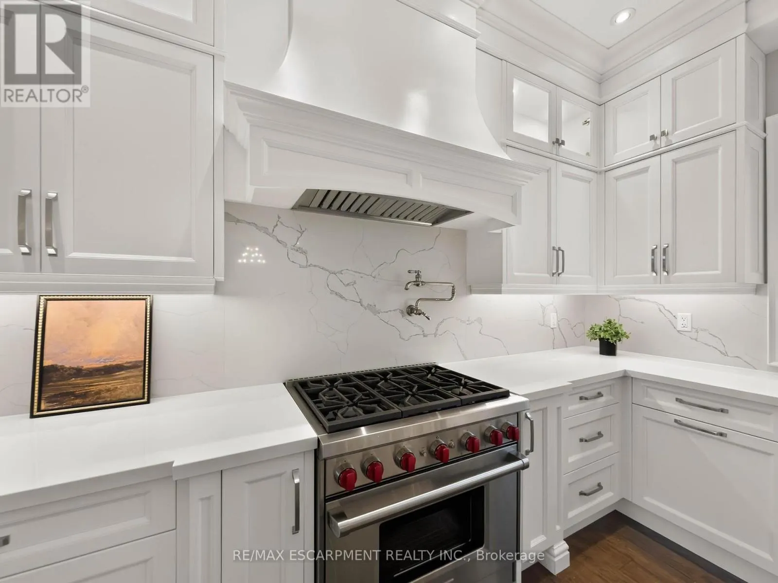 389 BELVENIA ROAD