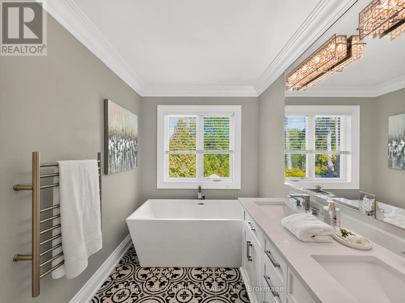 389 BELVENIA ROAD