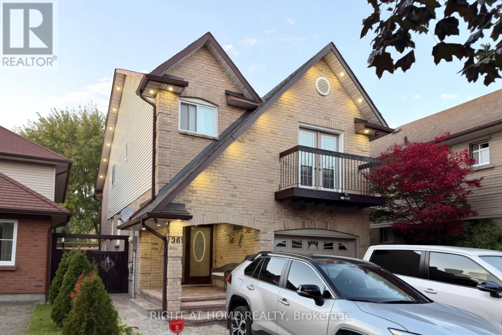 36 BURTON ROAD W