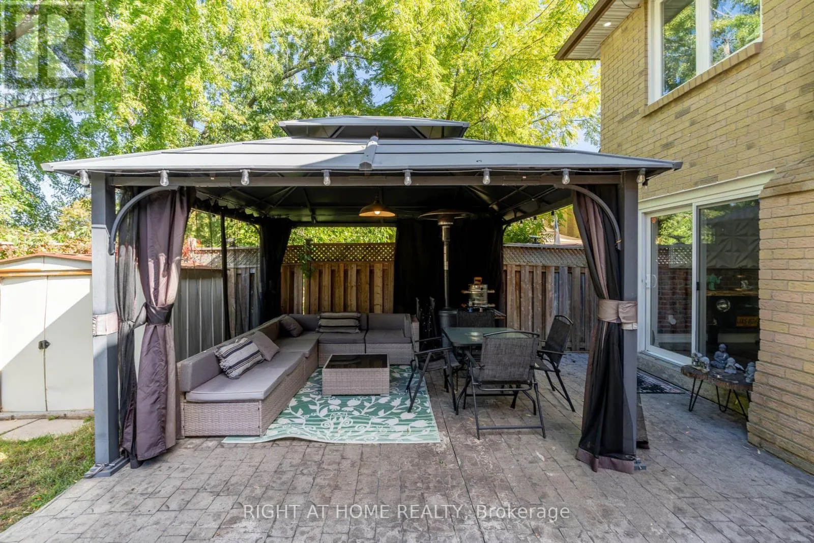 36 BURTON ROAD W