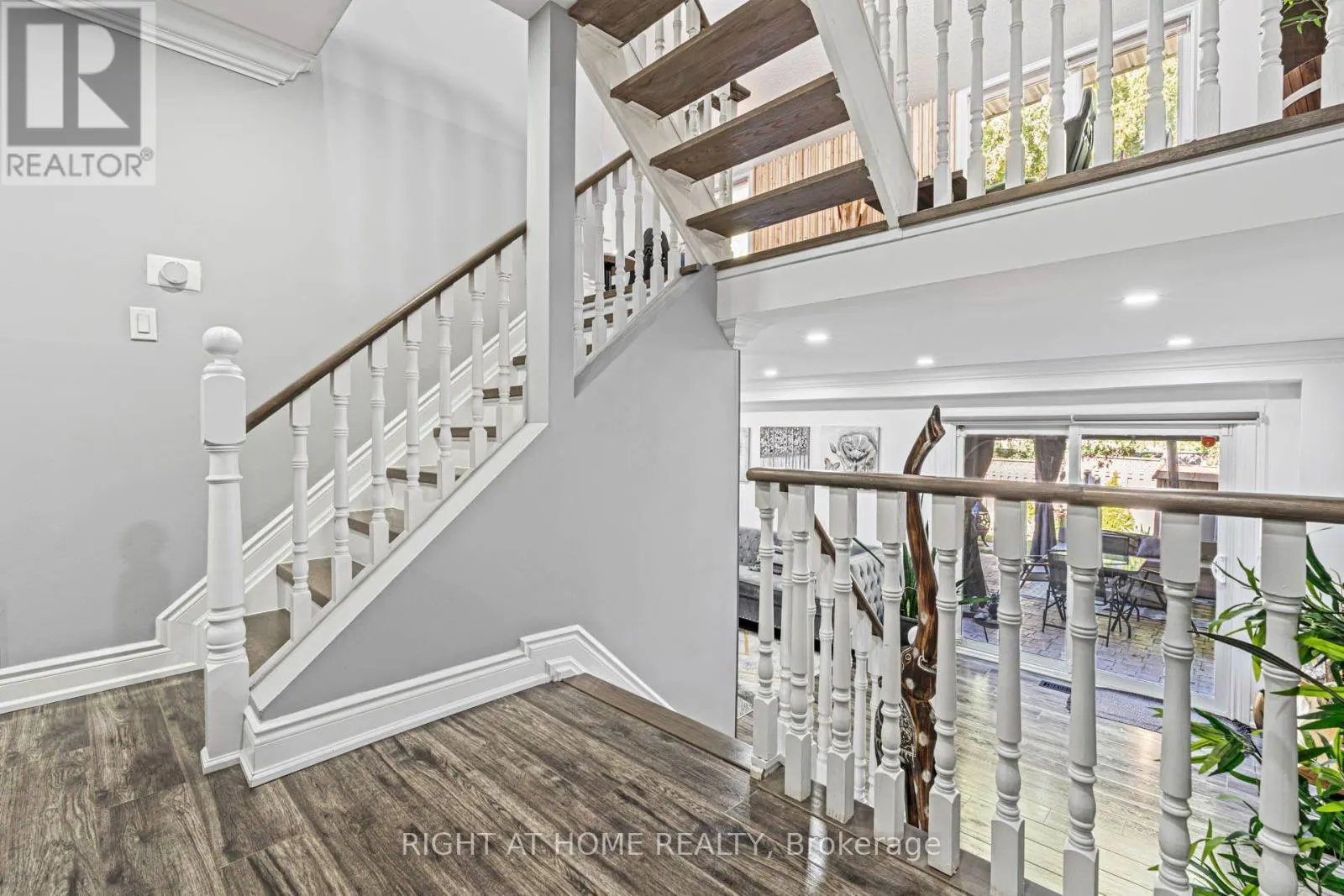 36 BURTON ROAD W