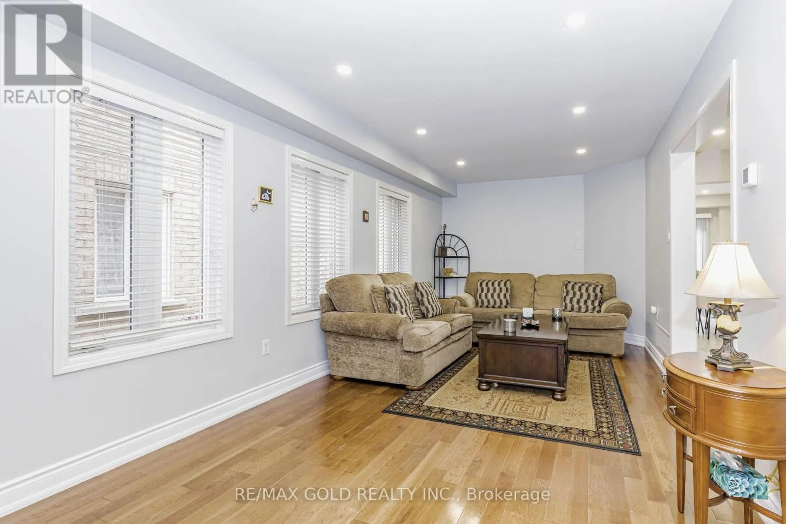 36 SUMMERDALE CRESCENT