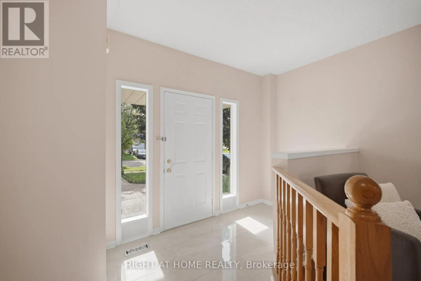 975 MANTLE CRESCENT