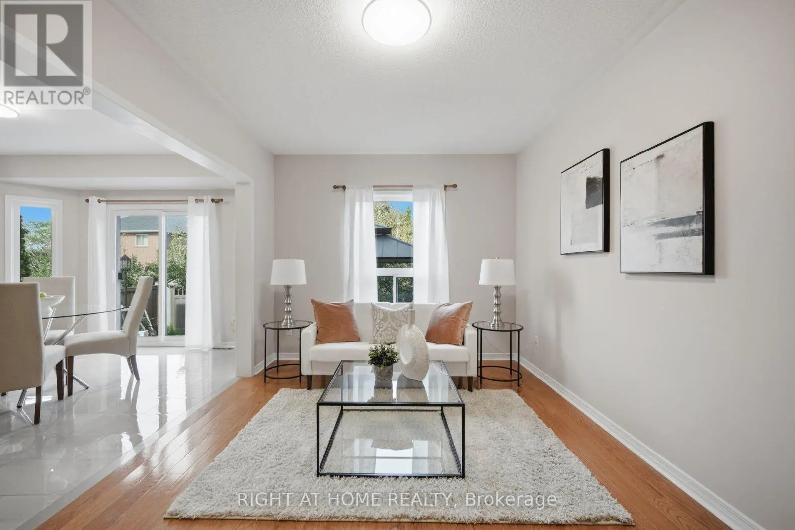 975 MANTLE CRESCENT