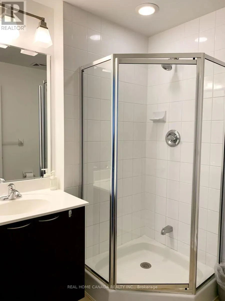 1305 - 385 PRINCE OF WALES DRIVE