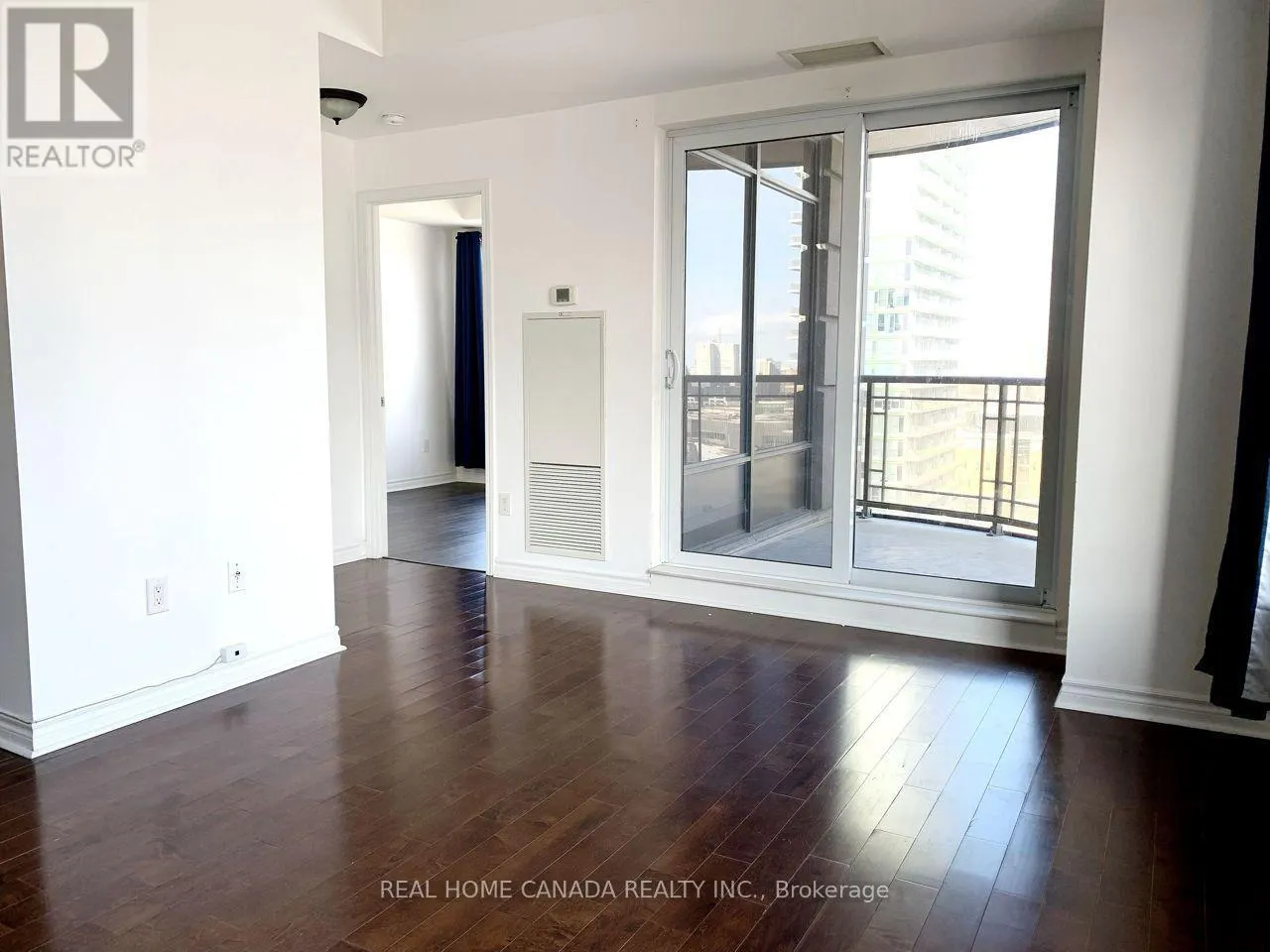 1305 - 385 PRINCE OF WALES DRIVE