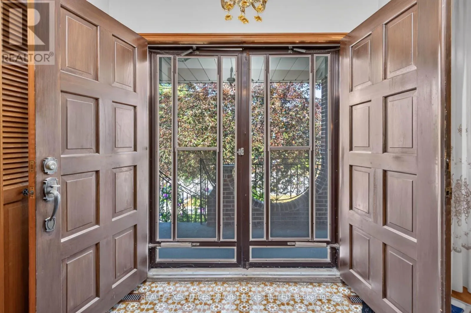 355 GLEN PARK AVENUE