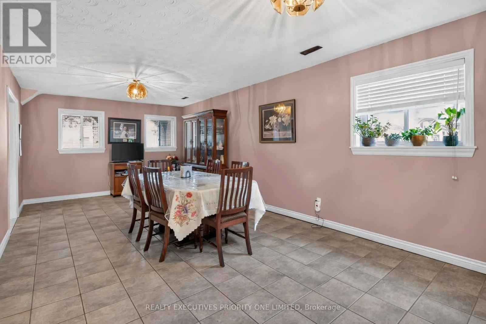 355 GLEN PARK AVENUE