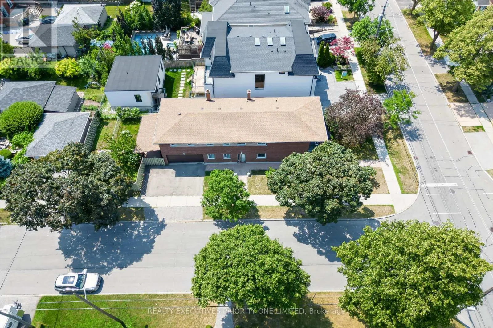 355 GLEN PARK AVENUE