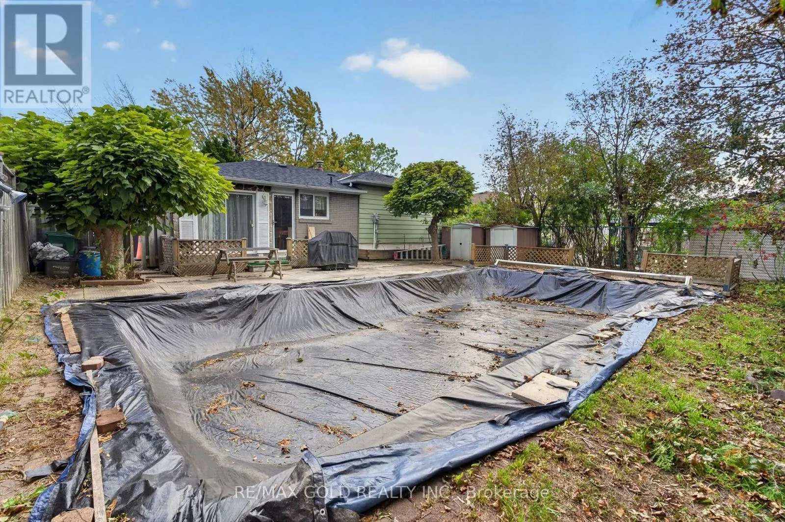 129 FOLKSTONE CRESCENT