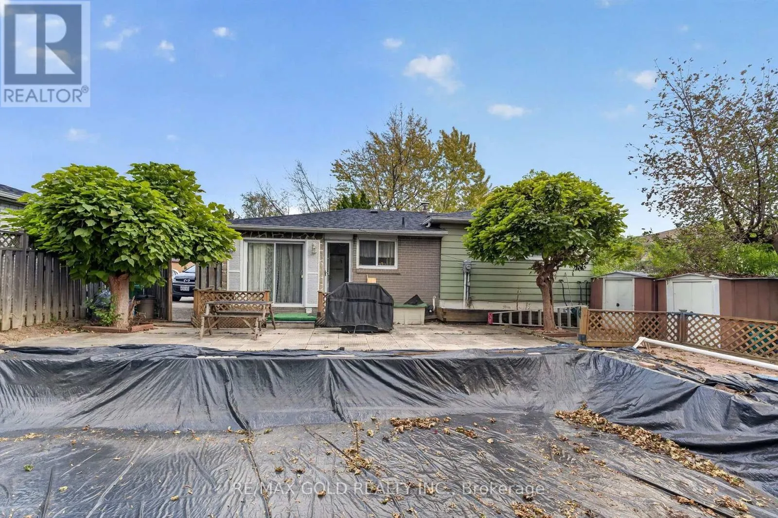 129 FOLKSTONE CRESCENT