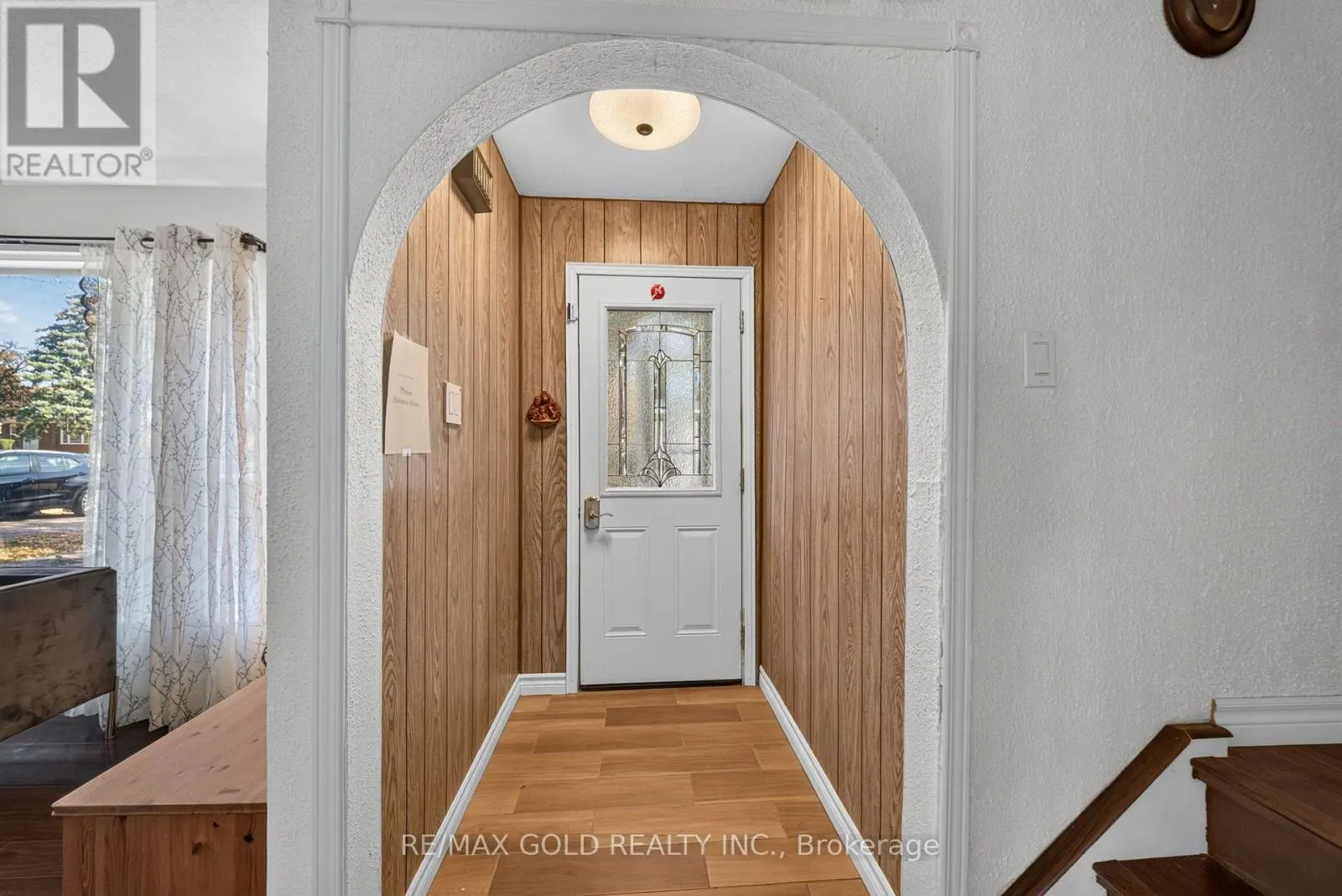129 FOLKSTONE CRESCENT