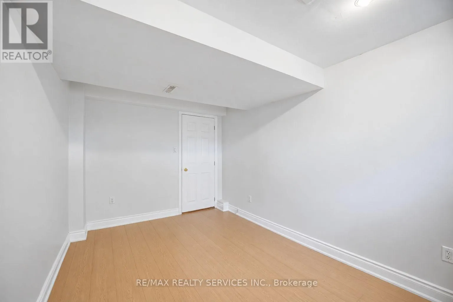 27 EDGEMONT DRIVE