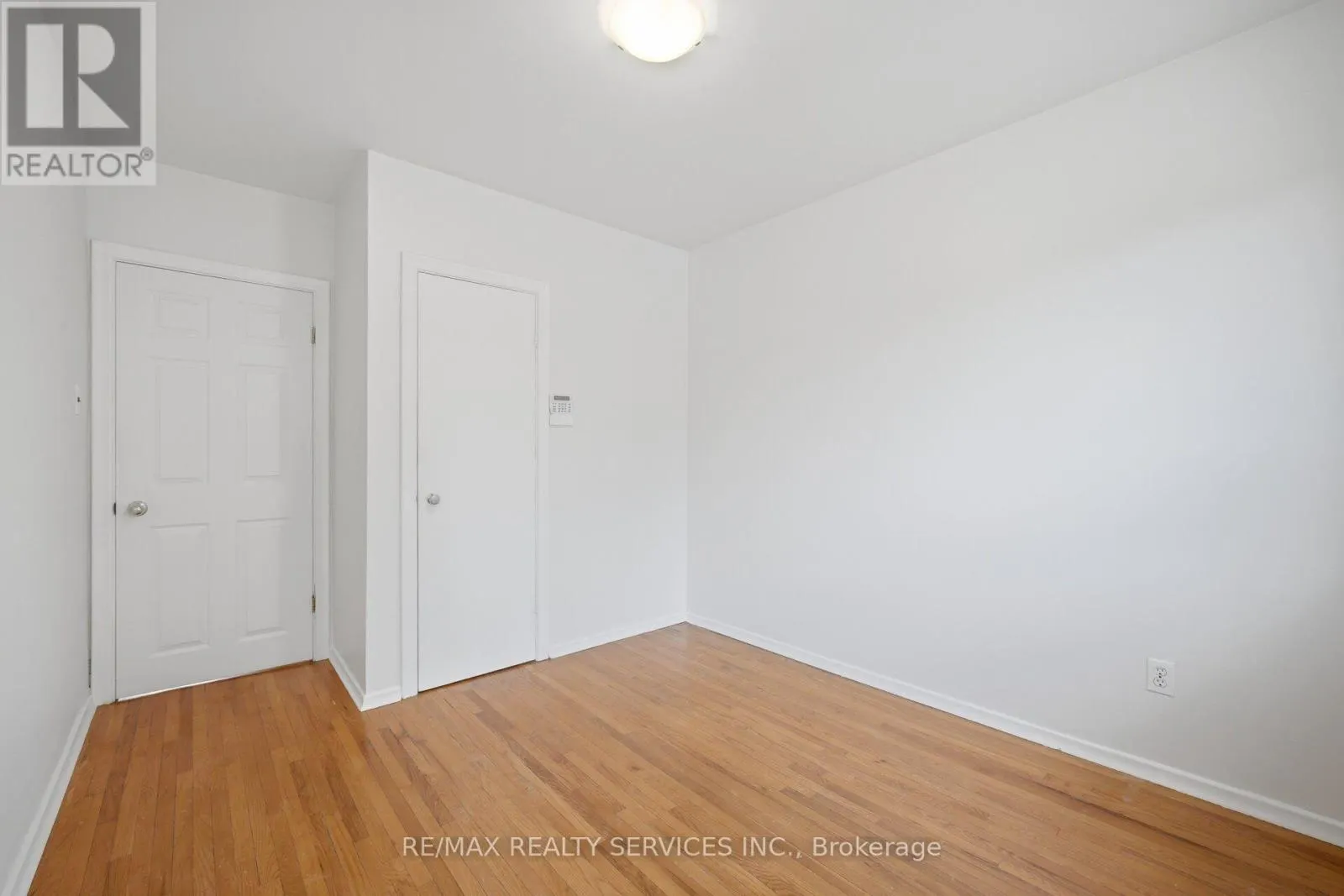 27 EDGEMONT DRIVE