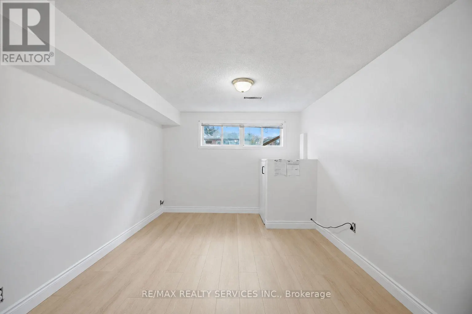27 EDGEMONT DRIVE