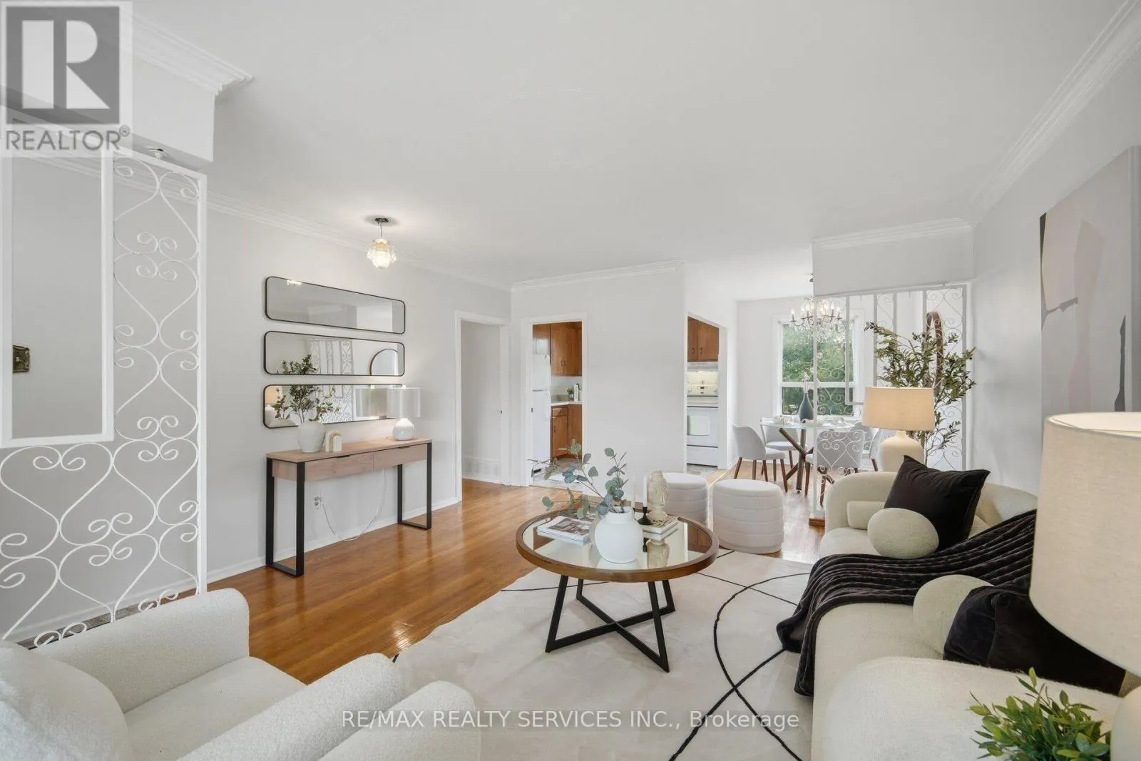 27 EDGEMONT DRIVE