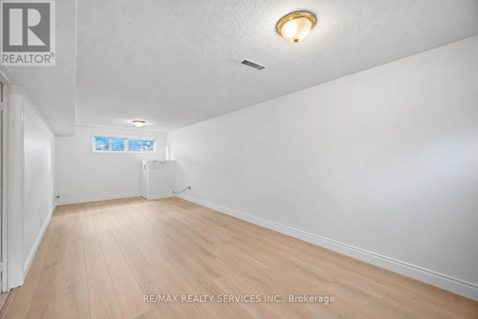 27 EDGEMONT DRIVE