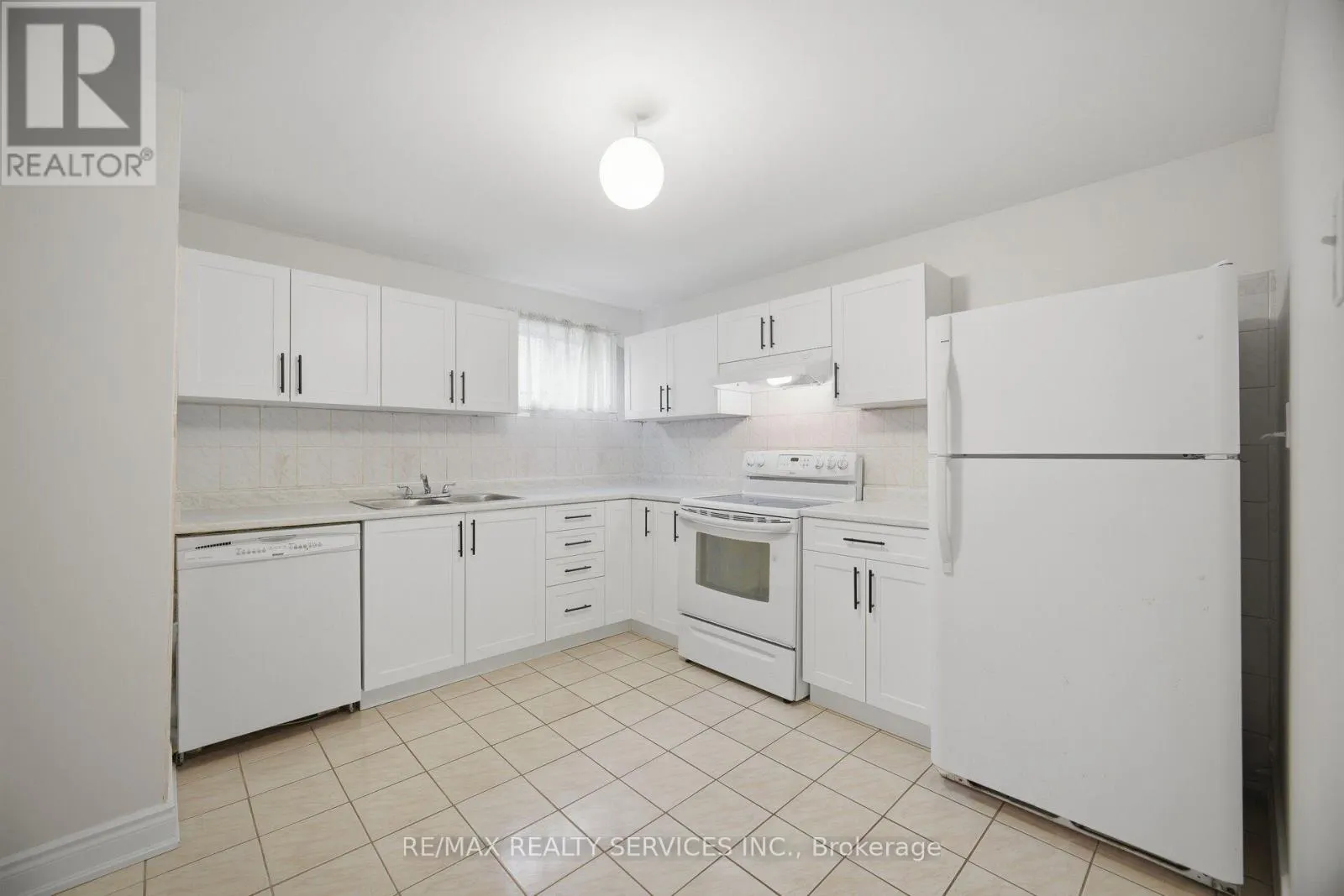 27 EDGEMONT DRIVE