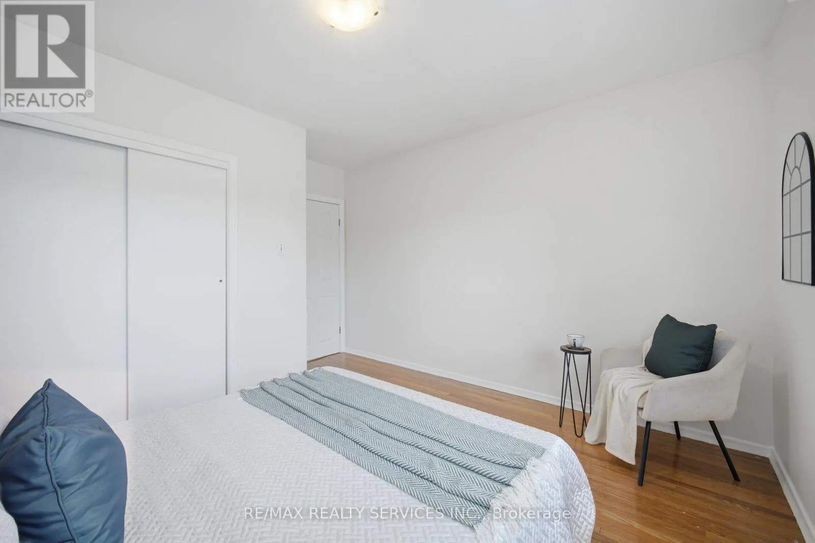 27 EDGEMONT DRIVE