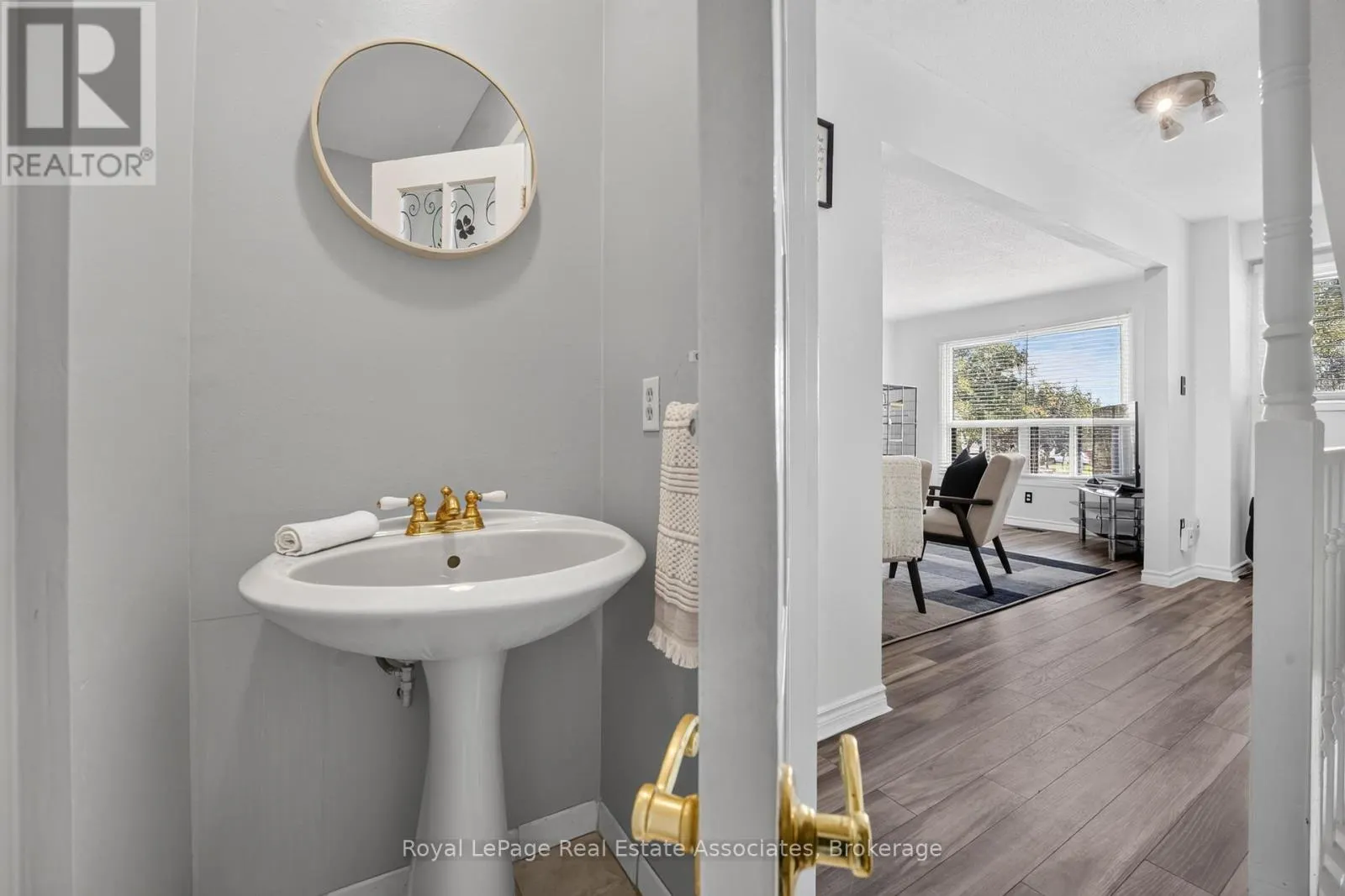 6 ELLERSLIE ROAD
