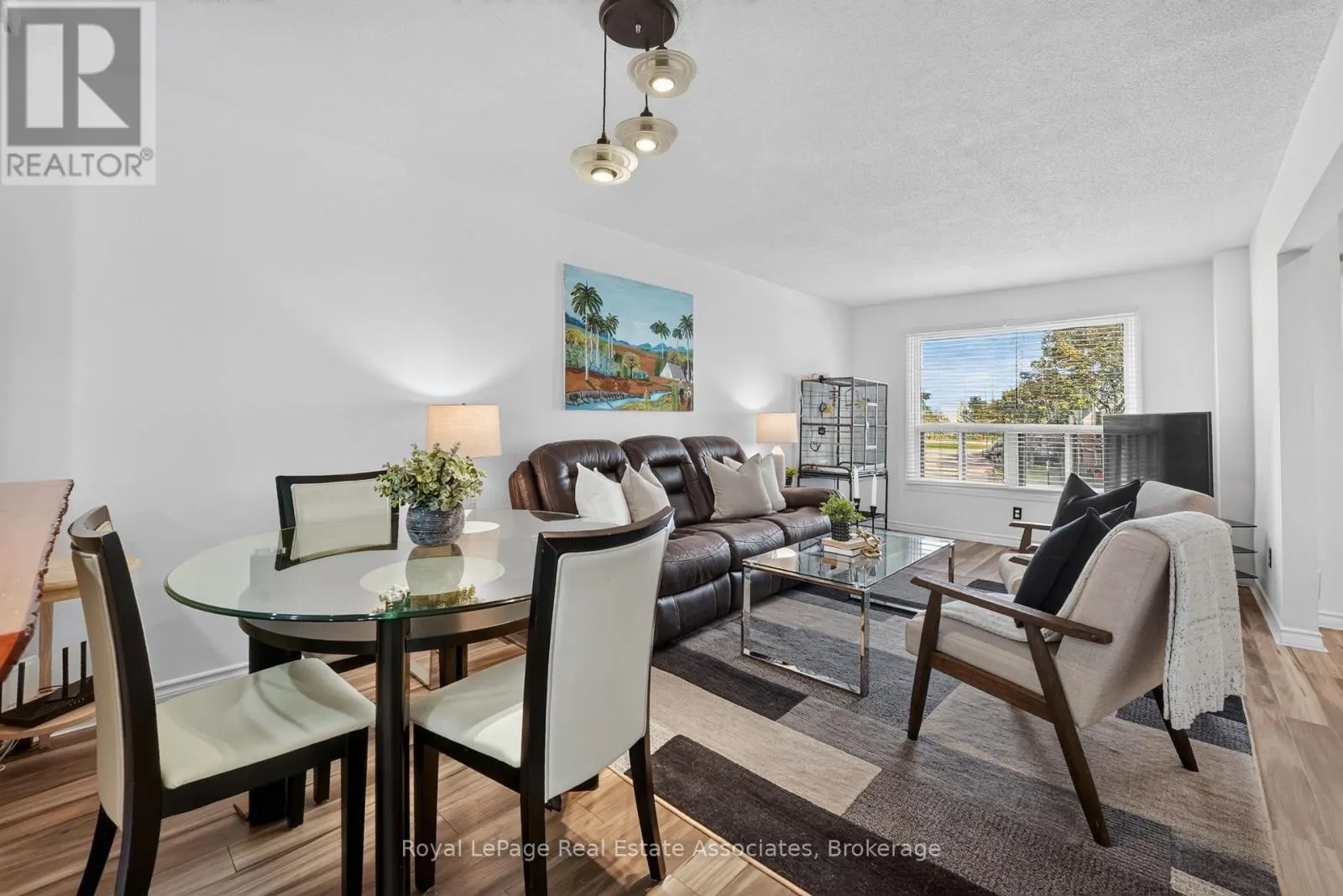 6 ELLERSLIE ROAD
