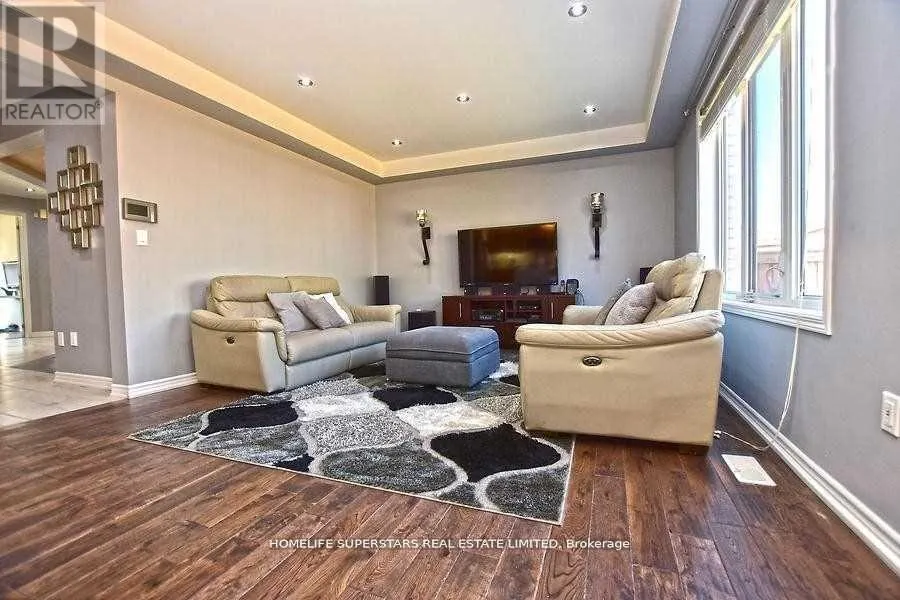 63 ENFORD CRESCENT