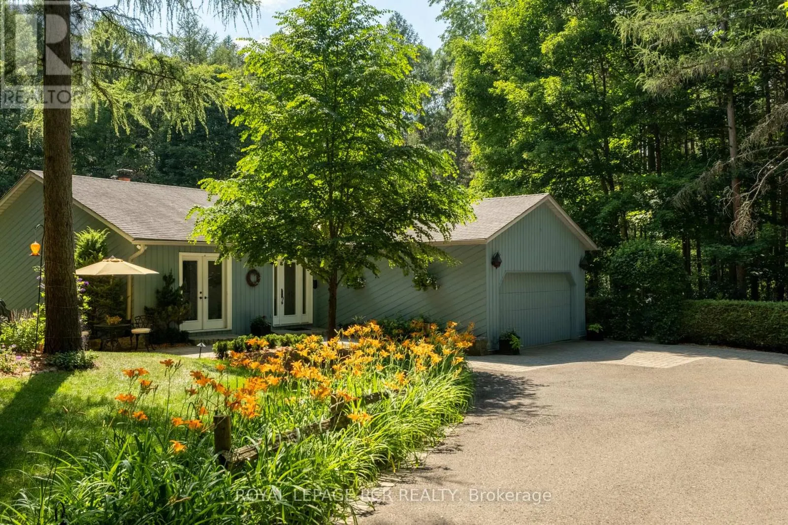 12 DAMASCUS DRIVE