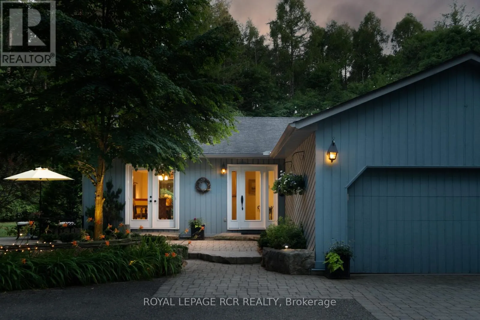 12 DAMASCUS DRIVE