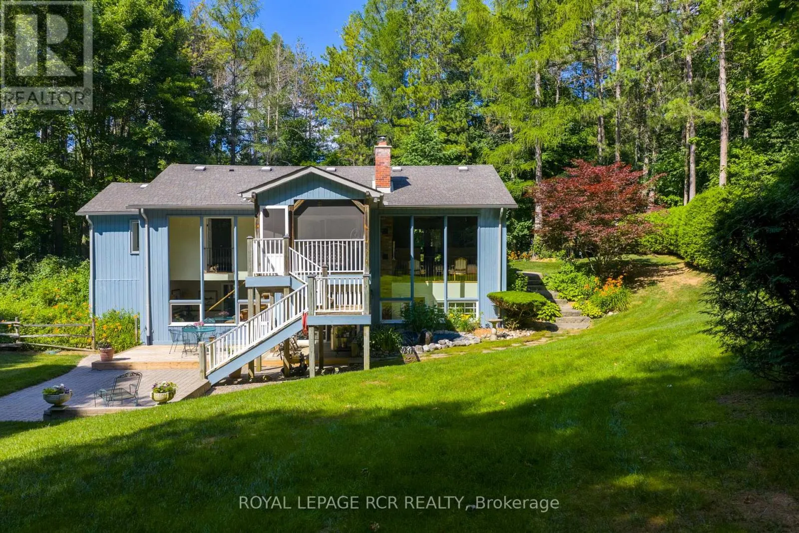 12 DAMASCUS DRIVE
