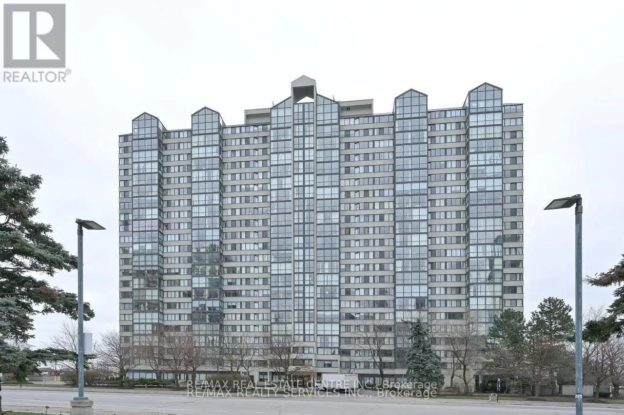 411 - 350 WEBB DRIVE