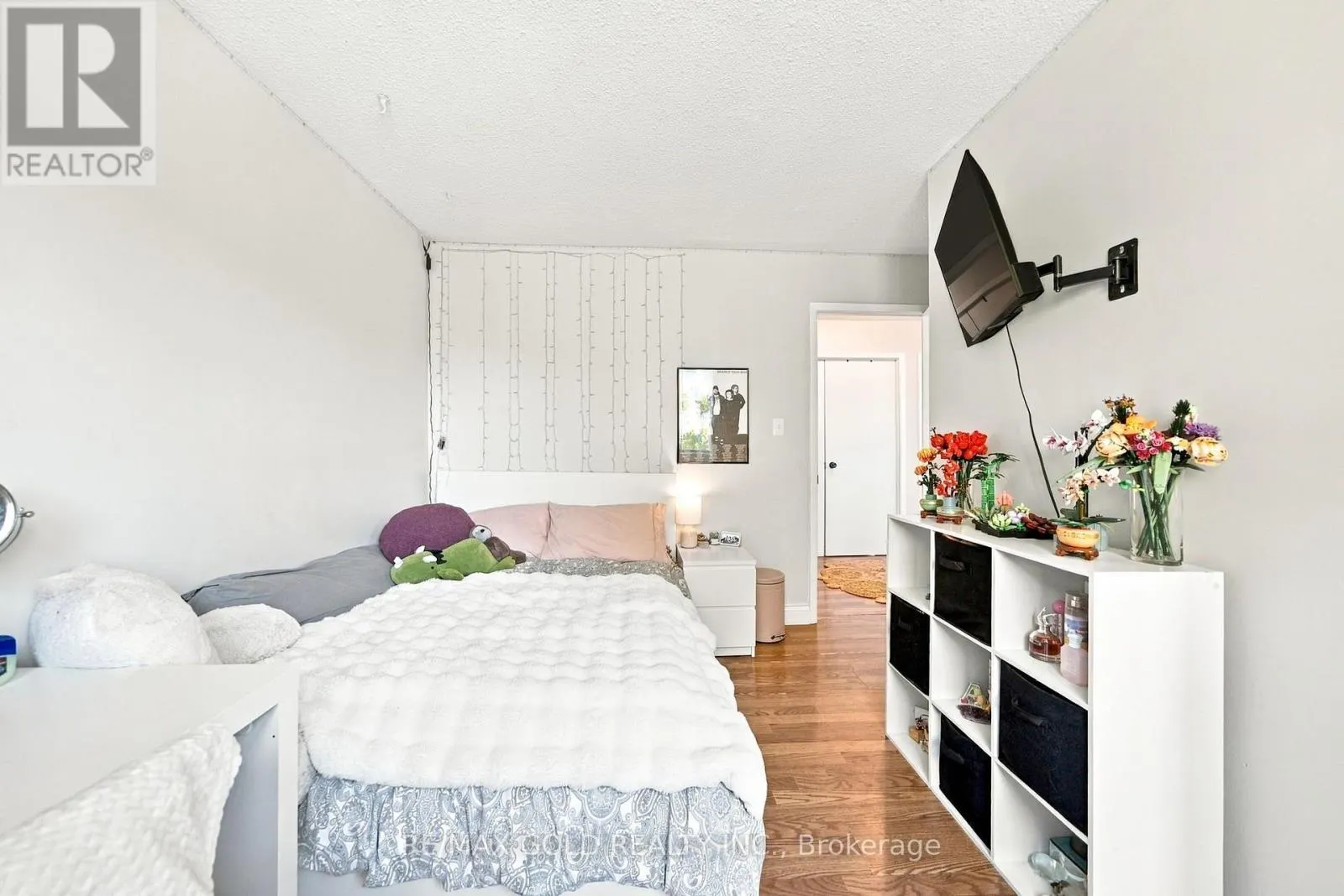 45 - 6540 FALCONER DRIVE