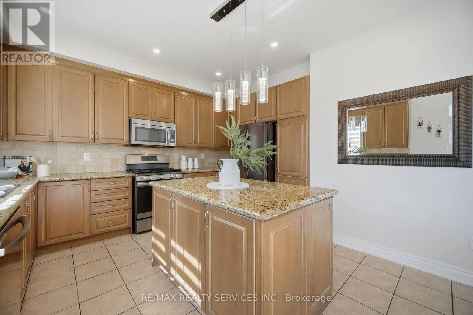 68 SOUTHLAKE BOULEVARD